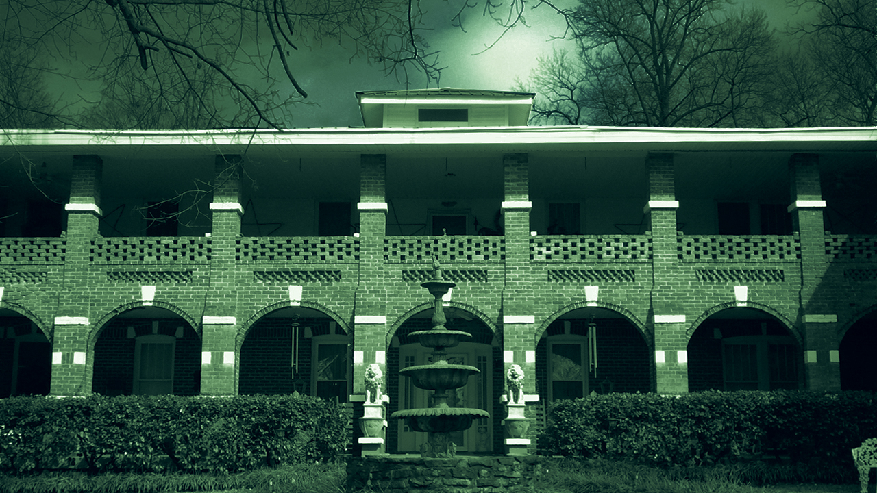 The Haunted Thomas House Hotel