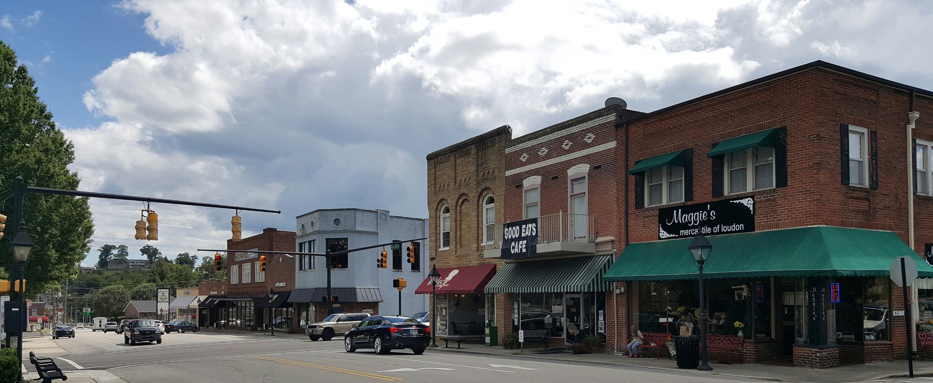 downtown Loudon