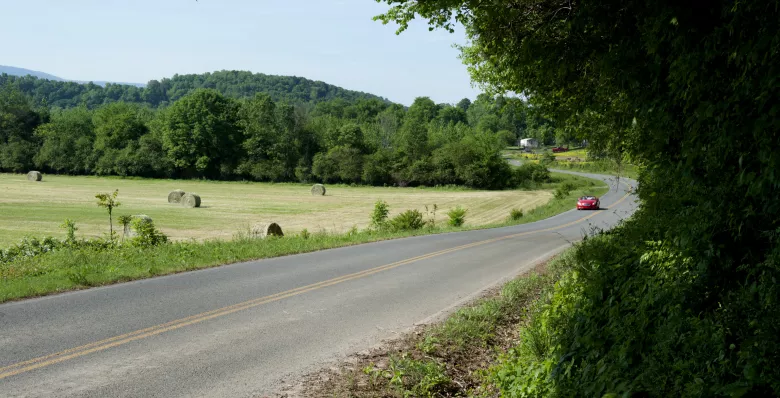 Car cruising in the Sequatchie Valley in Dunlap TN