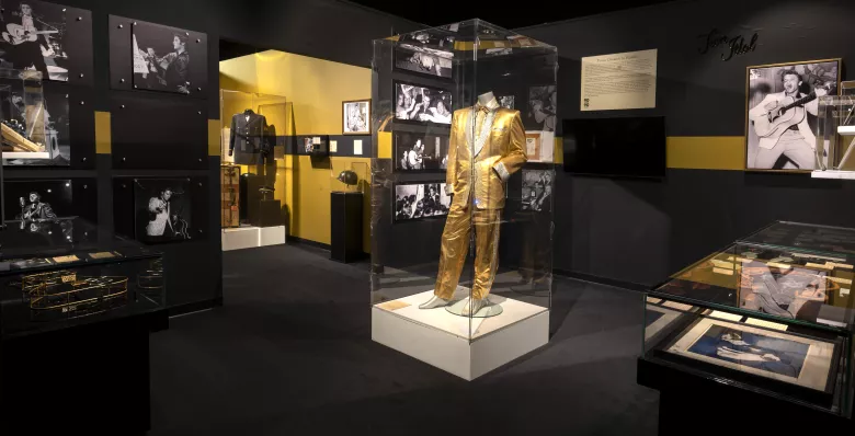 Graceland celebrates Elvis Presley's 90th birthday in Memphis