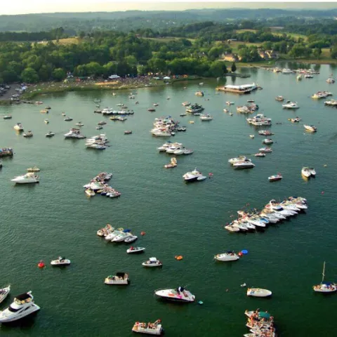 Boats on Fort Loudoun Lake