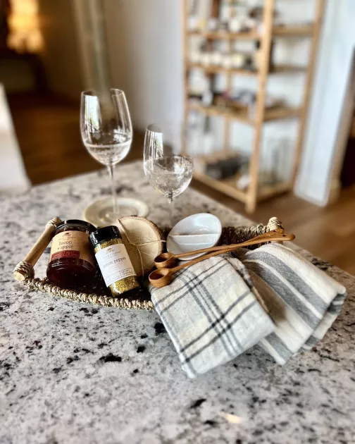 Tabletop decor + Gifts