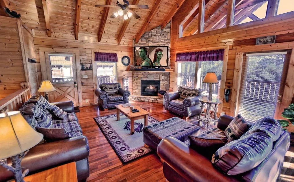 Yeti's Retreat Living Room