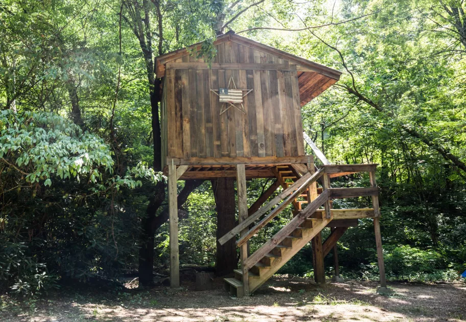 Mountain Harbour Treehouse