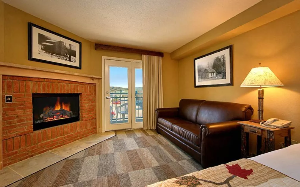 Hotel room Oak Tree Lodge &amp; Five Oaks Conv. Center