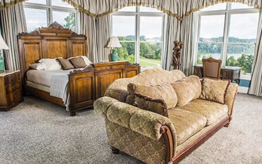 beautiful suite with amazing views